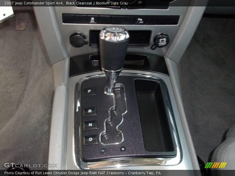 Black Clearcoat / Medium Slate Gray 2007 Jeep Commander Sport 4x4
