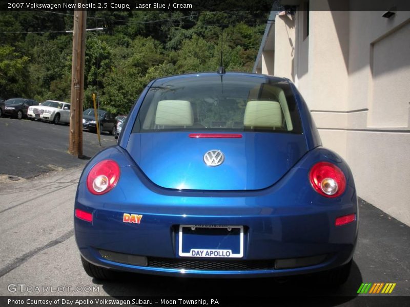 Laser Blue / Cream 2007 Volkswagen New Beetle 2.5 Coupe