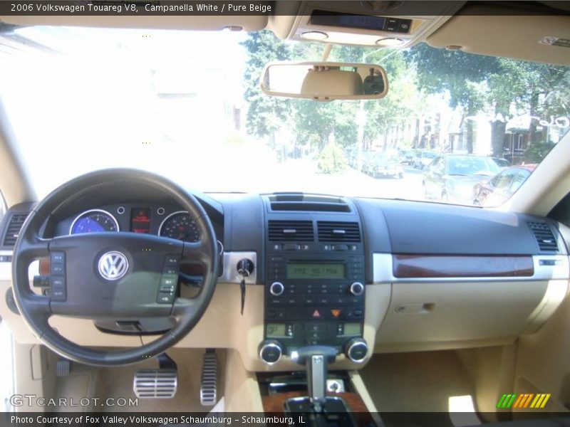 Campanella White / Pure Beige 2006 Volkswagen Touareg V8