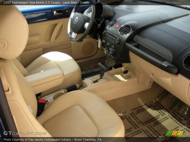 Laser Blue / Cream 2007 Volkswagen New Beetle 2.5 Coupe