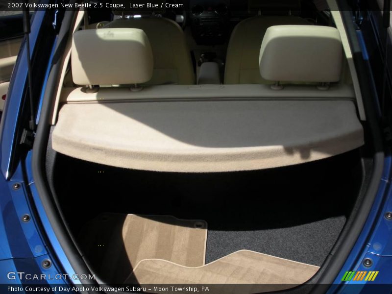 Laser Blue / Cream 2007 Volkswagen New Beetle 2.5 Coupe