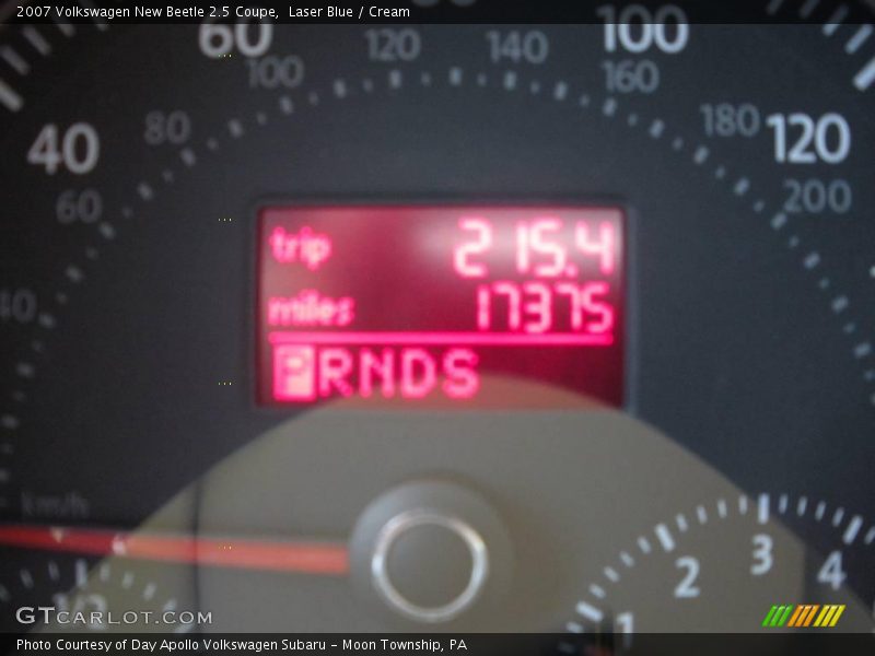 Laser Blue / Cream 2007 Volkswagen New Beetle 2.5 Coupe