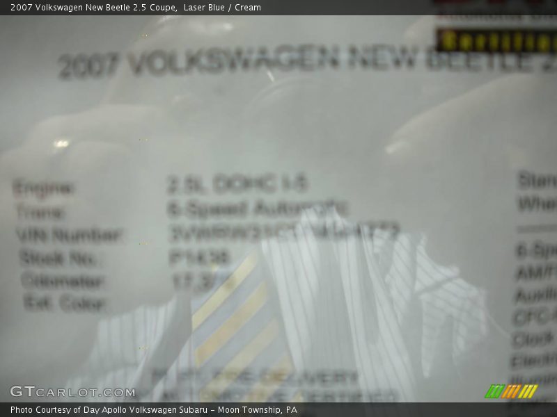 Laser Blue / Cream 2007 Volkswagen New Beetle 2.5 Coupe