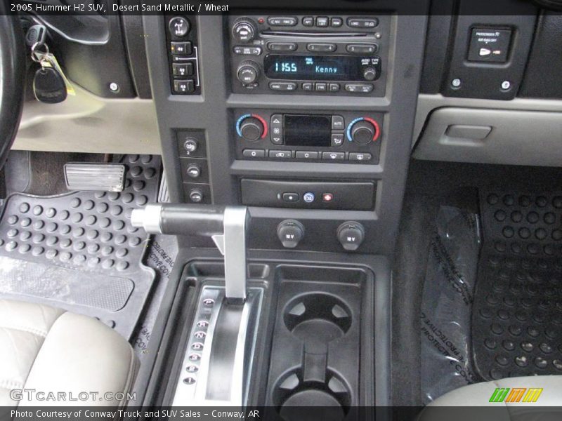 Desert Sand Metallic / Wheat 2005 Hummer H2 SUV