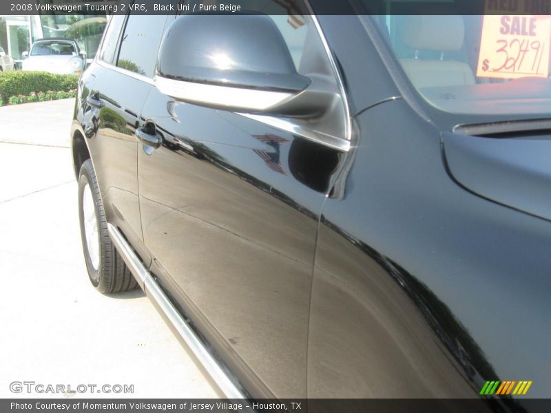 Black Uni / Pure Beige 2008 Volkswagen Touareg 2 VR6