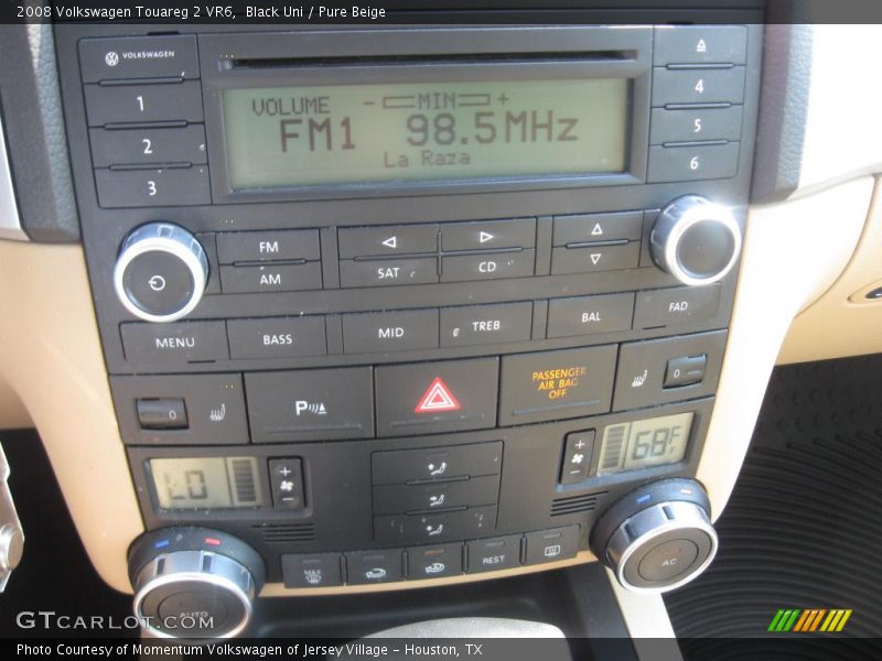 Black Uni / Pure Beige 2008 Volkswagen Touareg 2 VR6