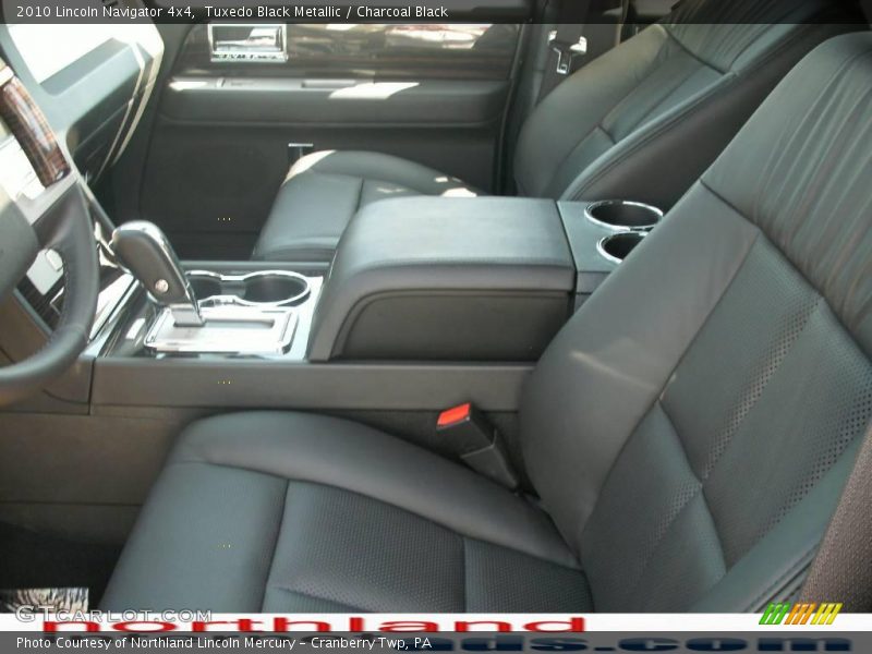 Tuxedo Black Metallic / Charcoal Black 2010 Lincoln Navigator 4x4
