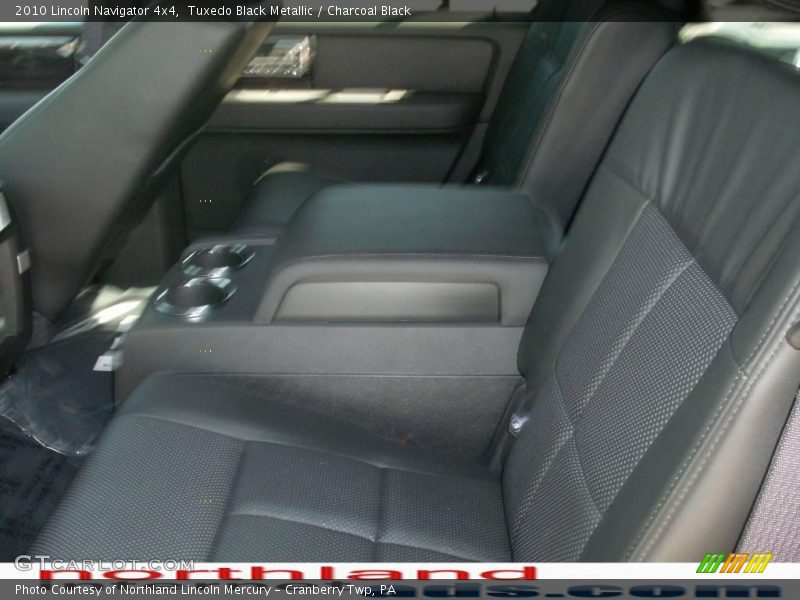 Tuxedo Black Metallic / Charcoal Black 2010 Lincoln Navigator 4x4