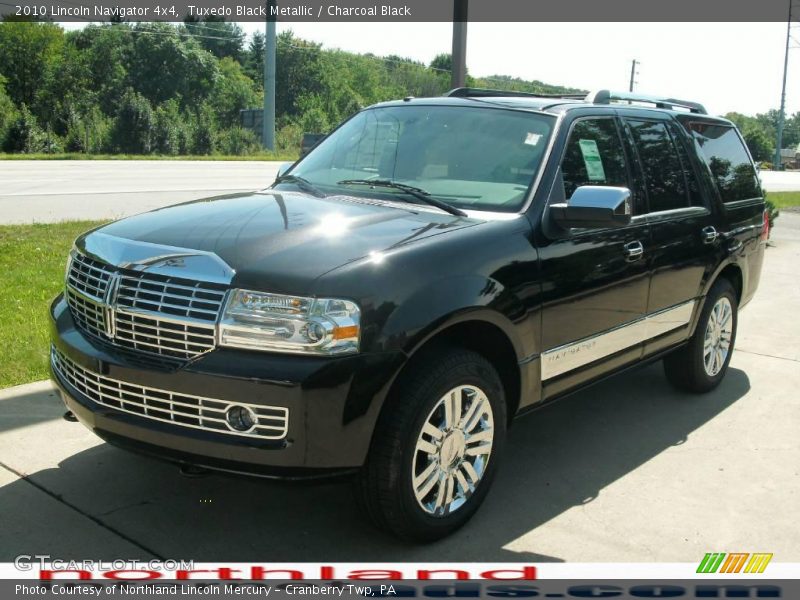 Tuxedo Black Metallic / Charcoal Black 2010 Lincoln Navigator 4x4