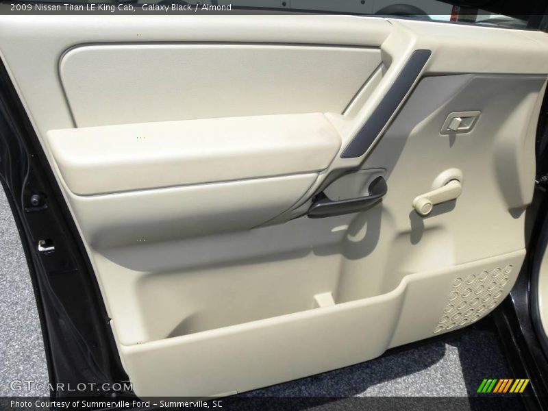 Galaxy Black / Almond 2009 Nissan Titan LE King Cab
