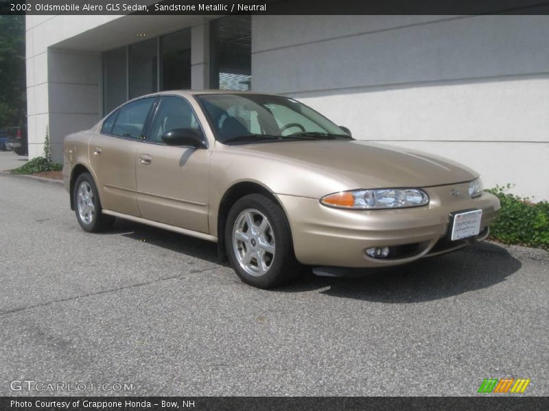 Sandstone Metallic / Neutral 2002 Oldsmobile Alero GLS Sedan