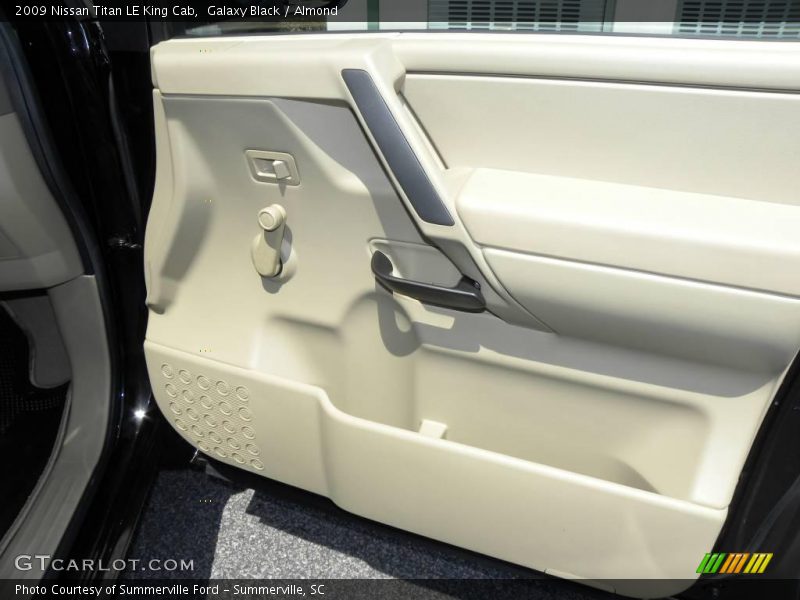 Galaxy Black / Almond 2009 Nissan Titan LE King Cab