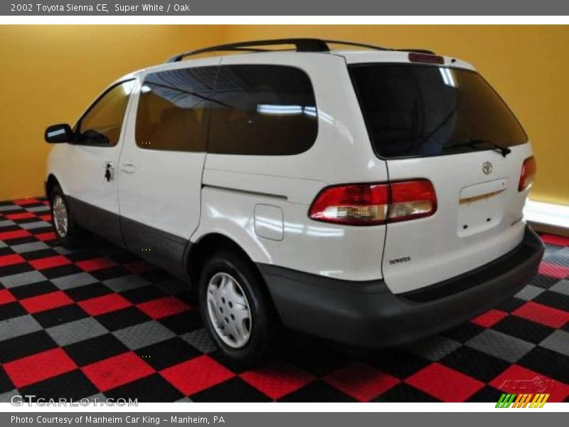 Super White / Oak 2002 Toyota Sienna CE