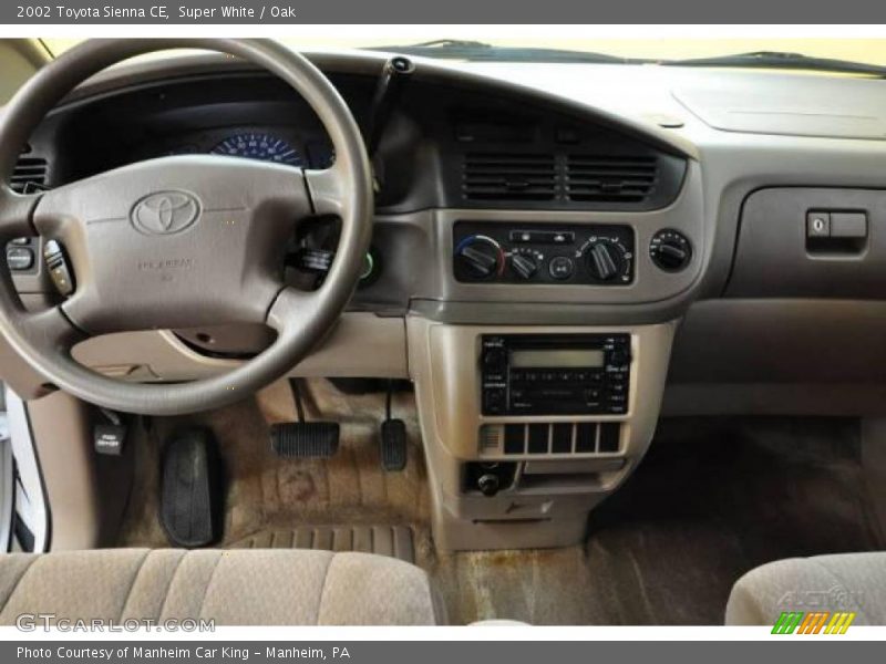 Super White / Oak 2002 Toyota Sienna CE