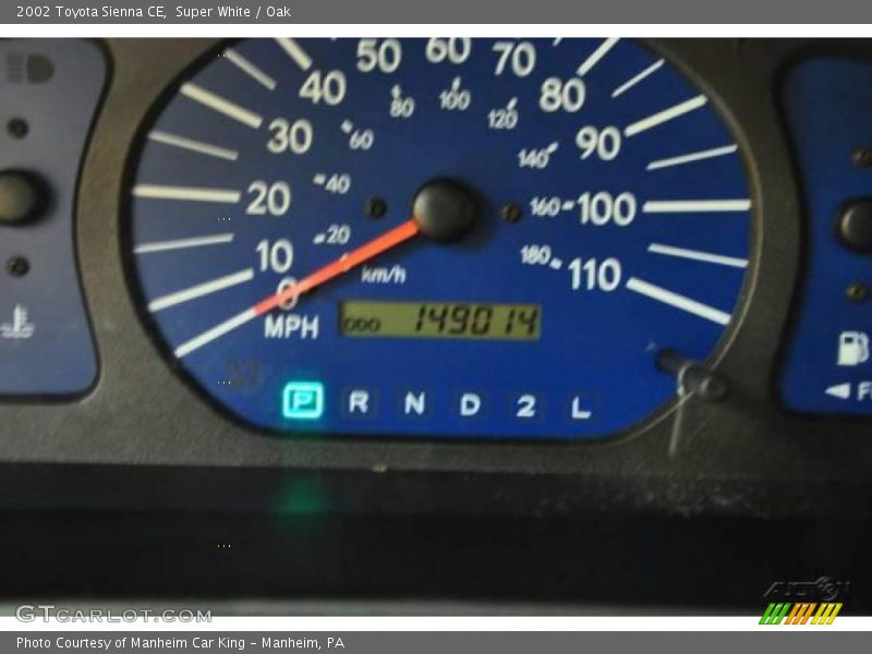 Super White / Oak 2002 Toyota Sienna CE