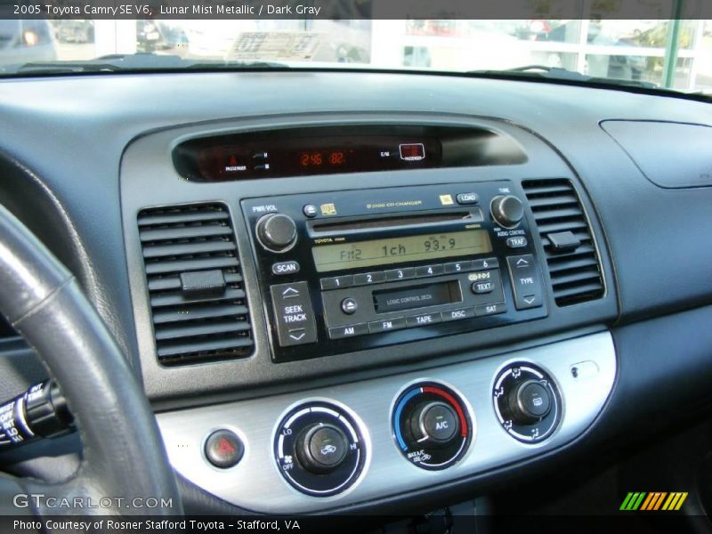 Lunar Mist Metallic / Dark Gray 2005 Toyota Camry SE V6