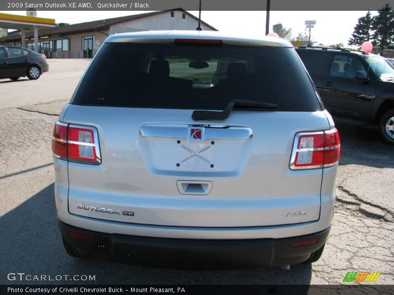 Quicksilver / Black 2009 Saturn Outlook XE AWD