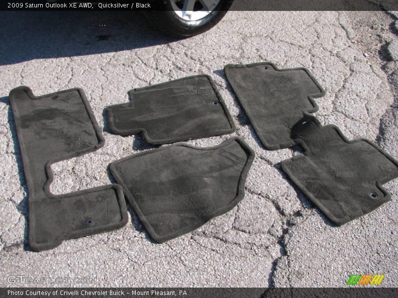 Quicksilver / Black 2009 Saturn Outlook XE AWD