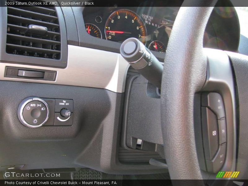 Quicksilver / Black 2009 Saturn Outlook XE AWD