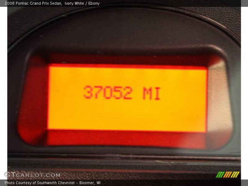 Ivory White / Ebony 2008 Pontiac Grand Prix Sedan