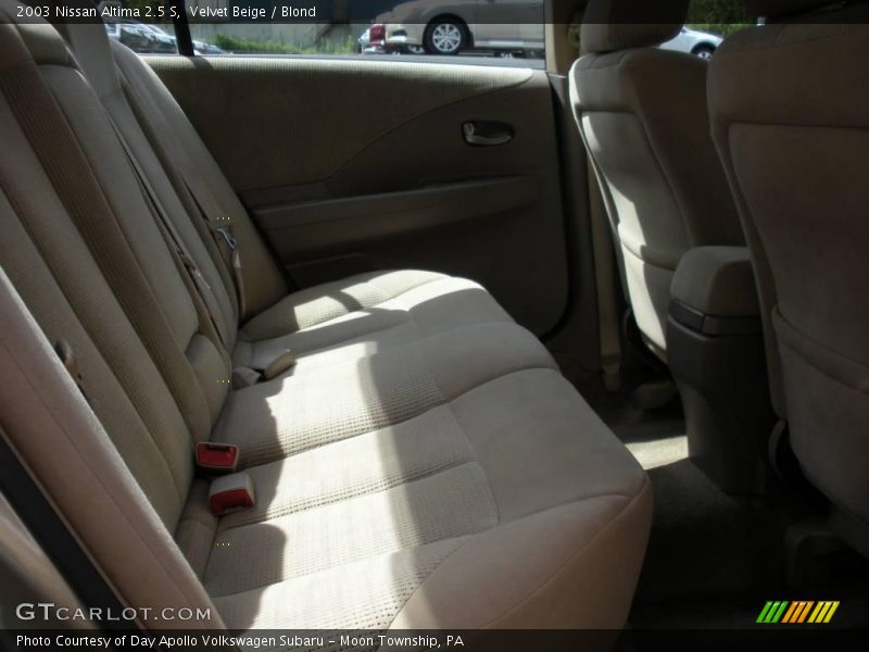Velvet Beige / Blond 2003 Nissan Altima 2.5 S