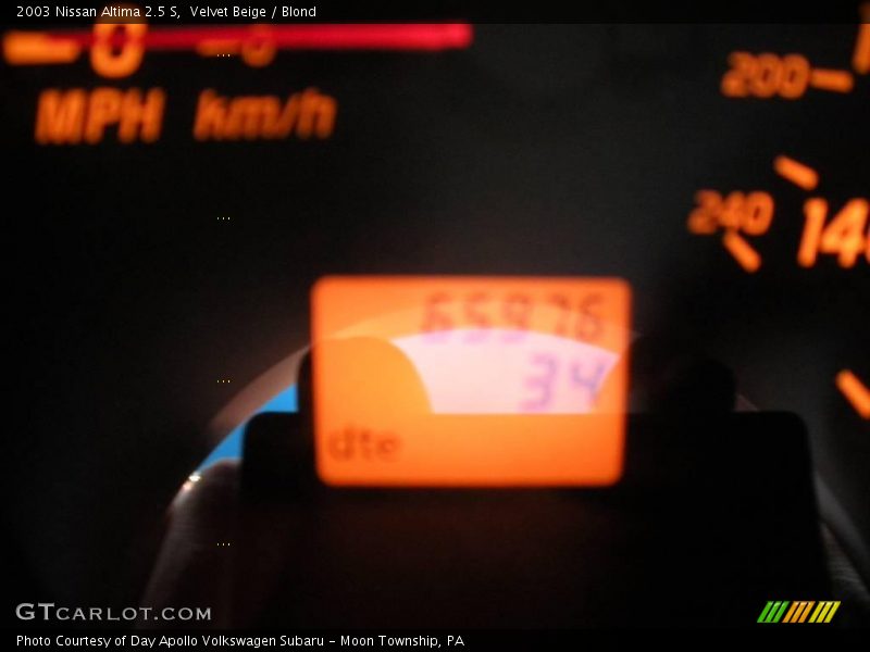 Velvet Beige / Blond 2003 Nissan Altima 2.5 S