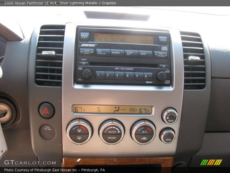 Silver Lightning Metallic / Graphite 2006 Nissan Pathfinder LE 4x4