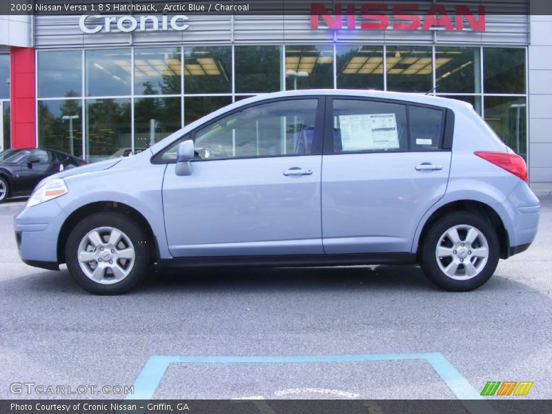 Arctic Blue / Charcoal 2009 Nissan Versa 1.8 S Hatchback