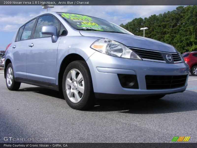 Arctic Blue / Charcoal 2009 Nissan Versa 1.8 S Hatchback