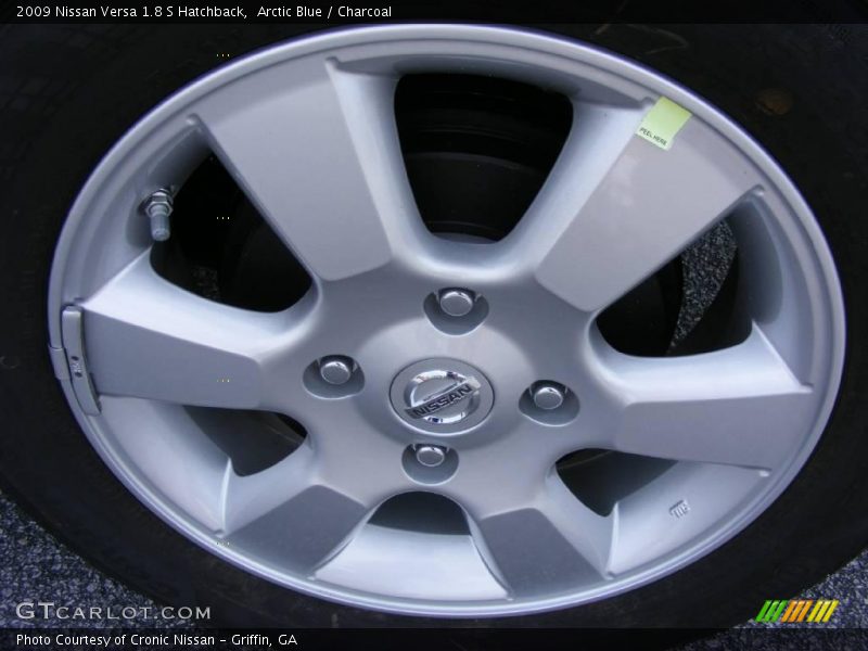 Arctic Blue / Charcoal 2009 Nissan Versa 1.8 S Hatchback