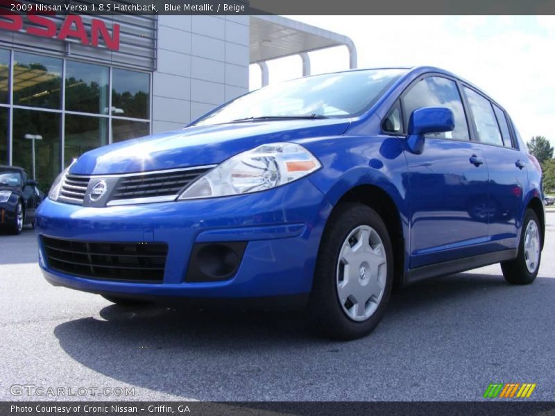 Blue Metallic / Beige 2009 Nissan Versa 1.8 S Hatchback