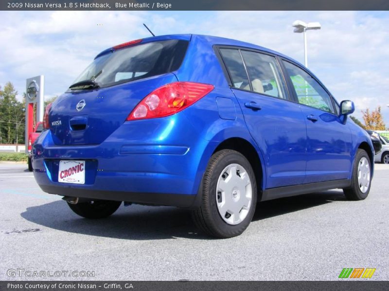 Blue Metallic / Beige 2009 Nissan Versa 1.8 S Hatchback