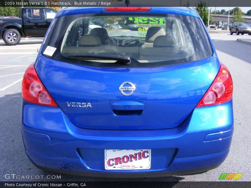 Blue Metallic / Beige 2009 Nissan Versa 1.8 S Hatchback