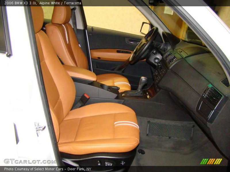 Alpine White / Terracotta 2006 BMW X3 3.0i