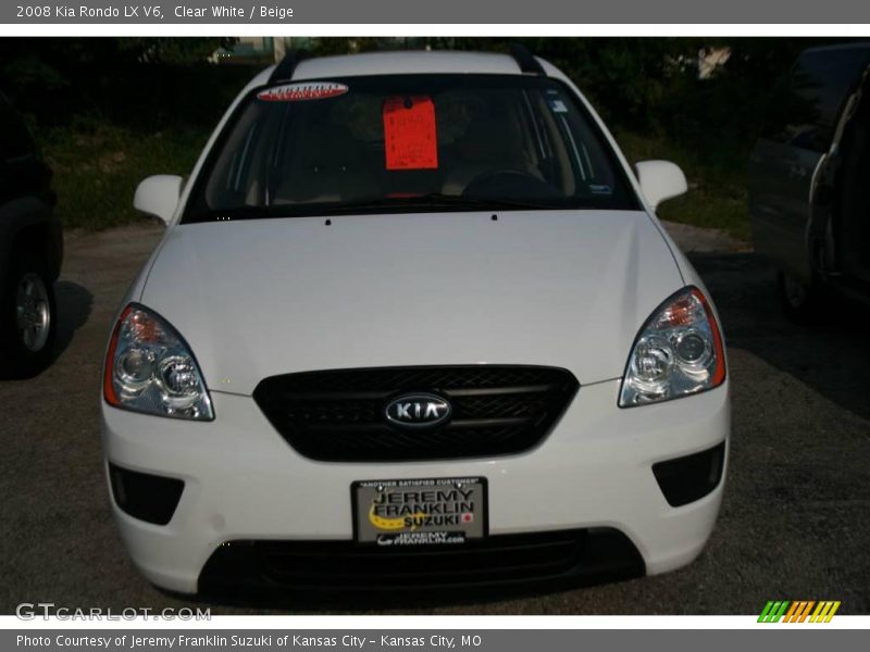 Clear White / Beige 2008 Kia Rondo LX V6