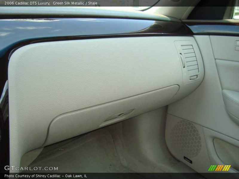Green Silk Metallic / Shale 2006 Cadillac DTS Luxury
