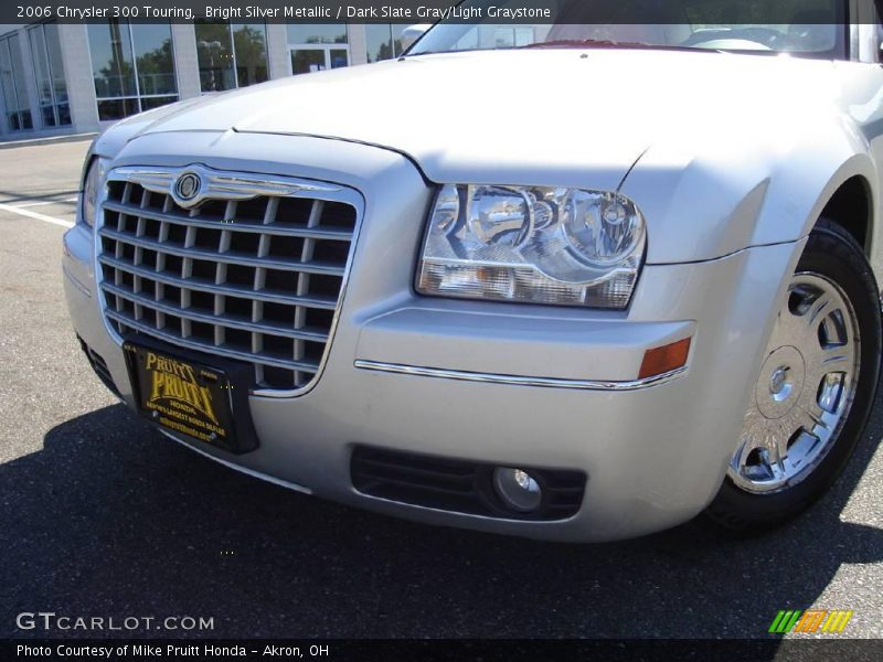 Bright Silver Metallic / Dark Slate Gray/Light Graystone 2006 Chrysler 300 Touring