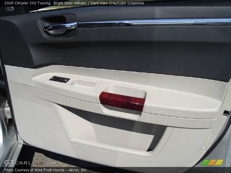 Bright Silver Metallic / Dark Slate Gray/Light Graystone 2006 Chrysler 300 Touring