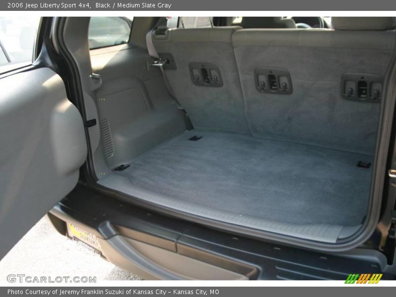 Black / Medium Slate Gray 2006 Jeep Liberty Sport 4x4