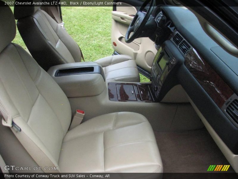 Black / Ebony/Light Cashmere 2007 Chevrolet Avalanche LTZ 4WD