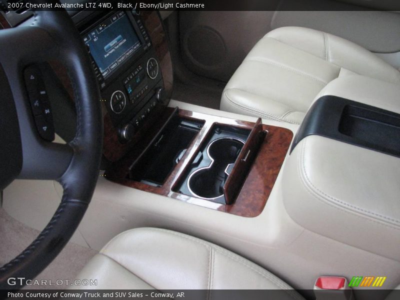 Black / Ebony/Light Cashmere 2007 Chevrolet Avalanche LTZ 4WD