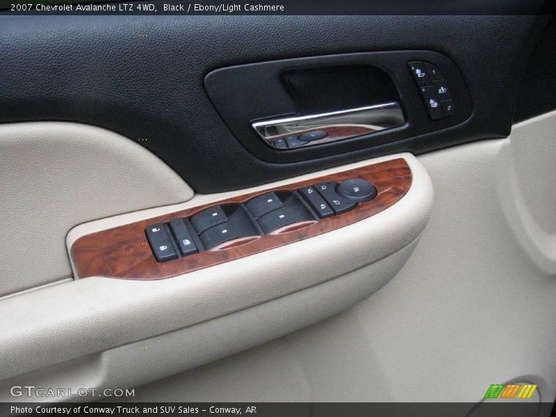 Black / Ebony/Light Cashmere 2007 Chevrolet Avalanche LTZ 4WD