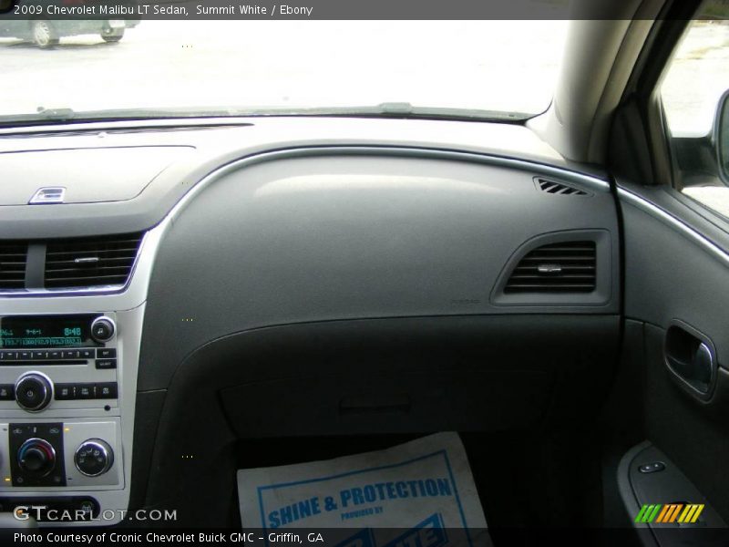 Summit White / Ebony 2009 Chevrolet Malibu LT Sedan