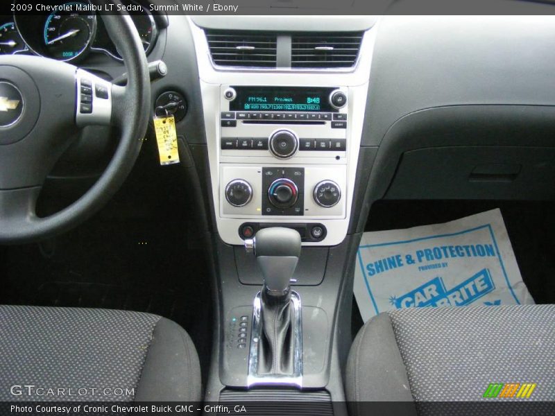Summit White / Ebony 2009 Chevrolet Malibu LT Sedan