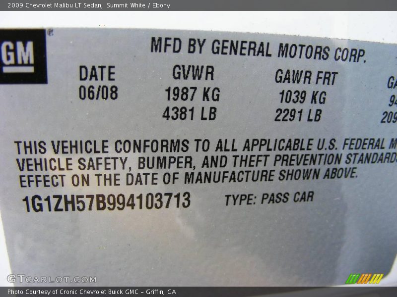 Summit White / Ebony 2009 Chevrolet Malibu LT Sedan