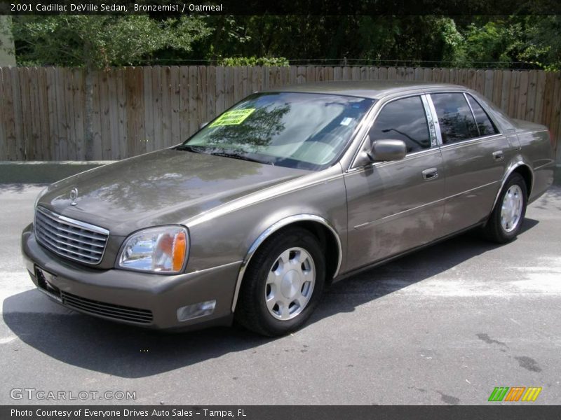 Bronzemist / Oatmeal 2001 Cadillac DeVille Sedan