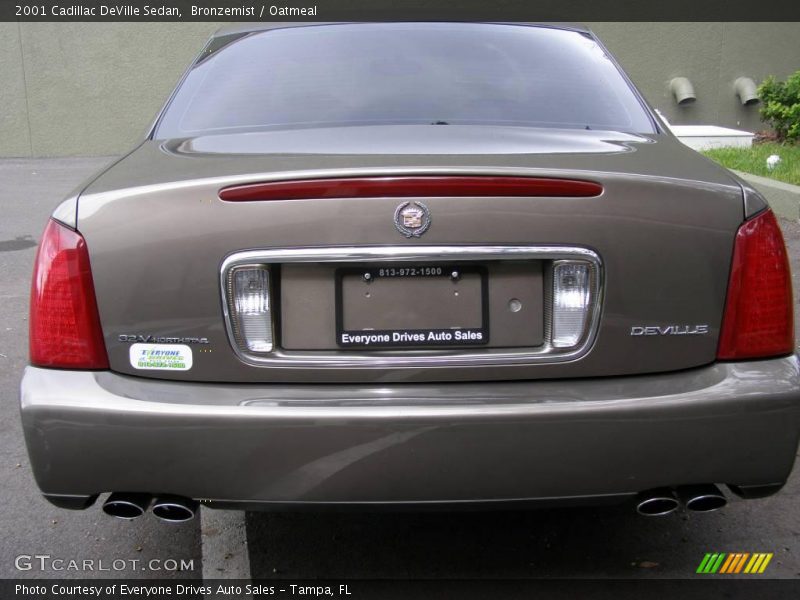 Bronzemist / Oatmeal 2001 Cadillac DeVille Sedan