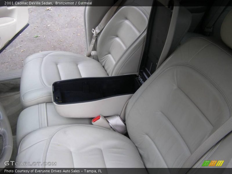 Bronzemist / Oatmeal 2001 Cadillac DeVille Sedan