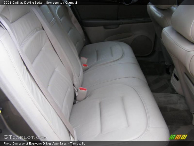Bronzemist / Oatmeal 2001 Cadillac DeVille Sedan
