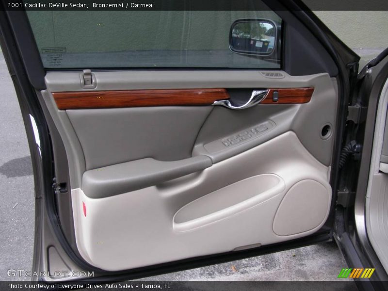 Bronzemist / Oatmeal 2001 Cadillac DeVille Sedan